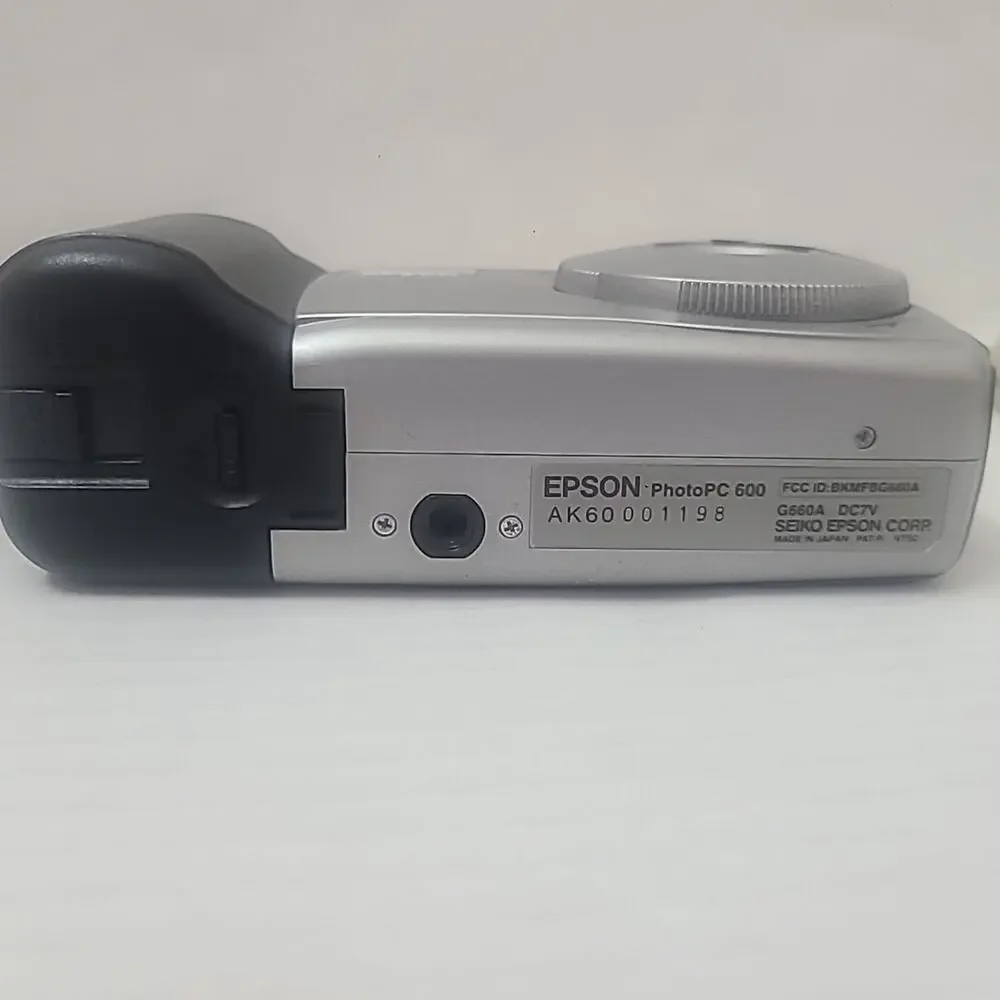 Epson PhotoPC 600 Vintage Digital Camera Tested Working w Manual 1990s